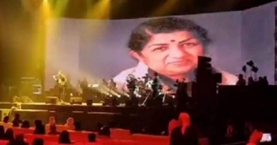 This Pakistani singer gave a tribute by remembering Lata didi.