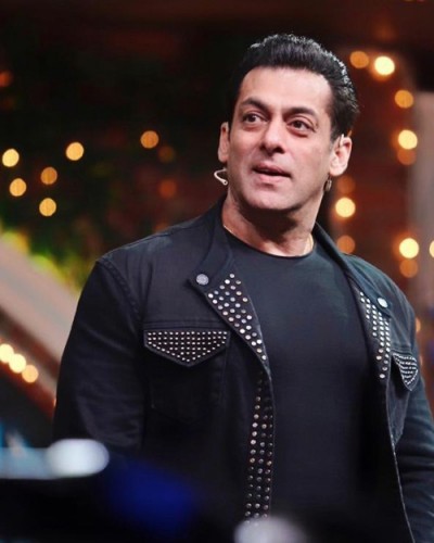 Salman Khan reacts on award functions, says 'I will not go up and pick up a Filmfare or any stupid award'