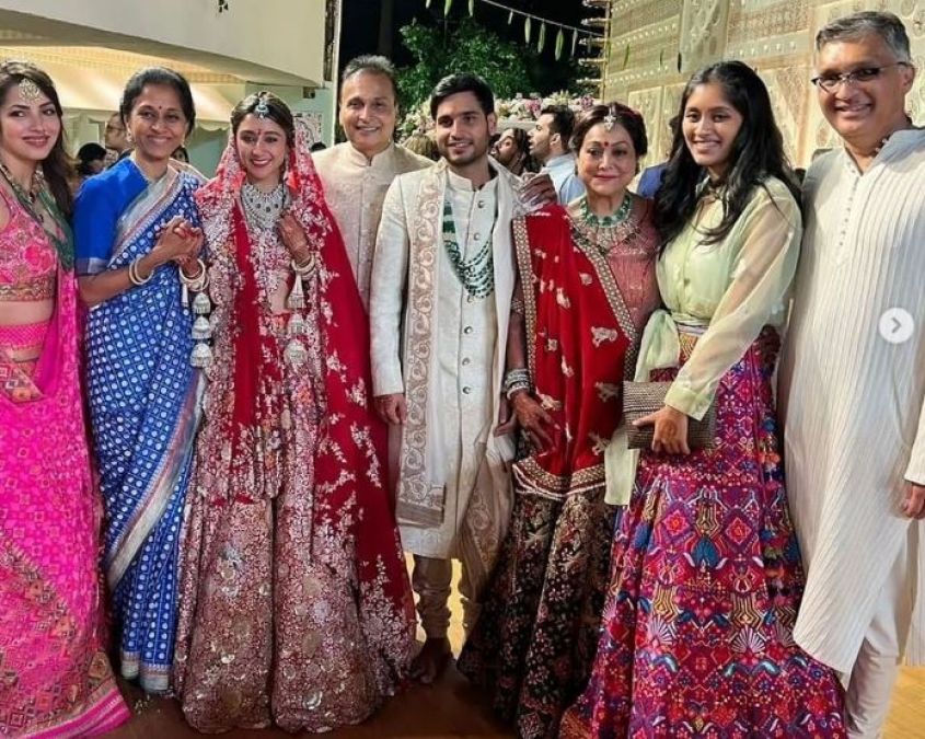 Bachchan family arrives at Anmol Ambani's wedding, photos and videos go viral