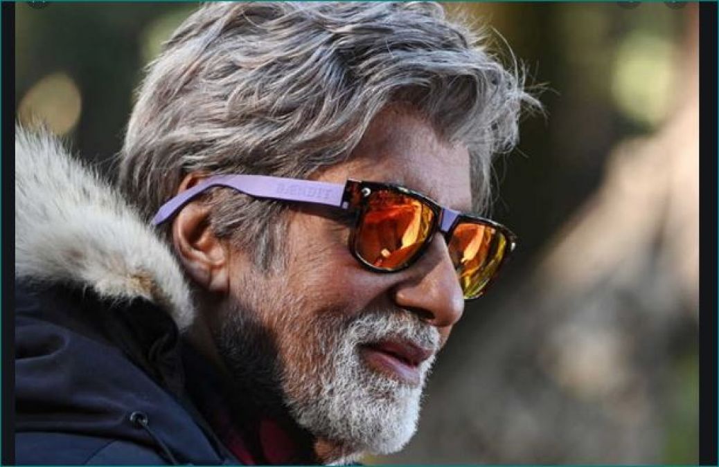 This is how Amitabh is hiding his age
