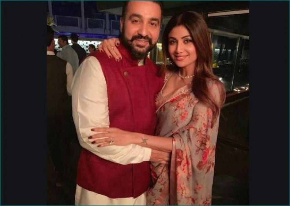 Shilpa Shetty and Raj Kundra welcome baby girl with friends