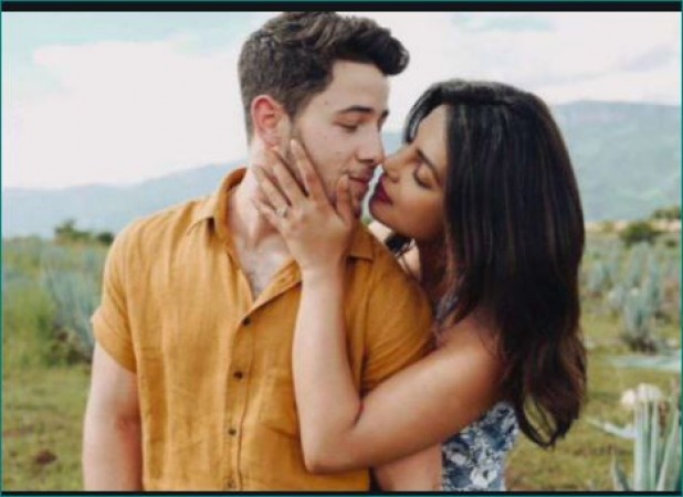 Nick Jonas reveals his feelings writing a love letter to Priyanka Chopra