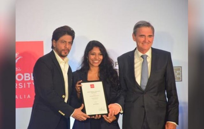 This student got the first scholarship started in the name of Shahrukh Khan