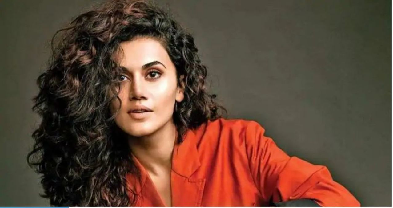 Taapsee Pannu expresses grief over not receiving award