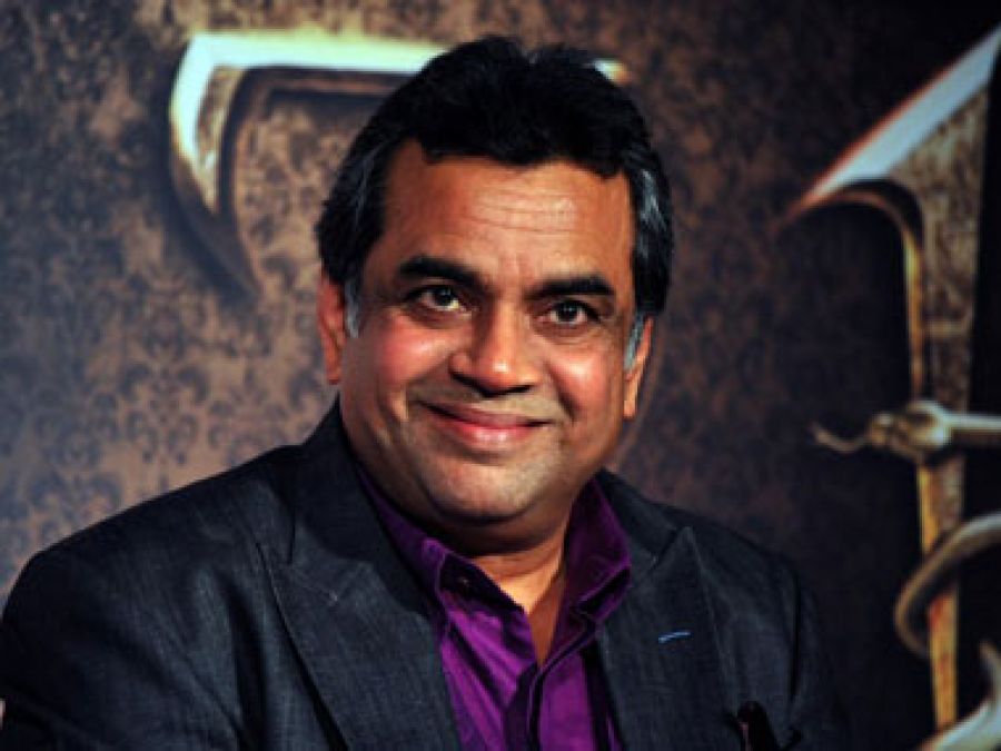 Vijender Singh clashes with Paresh Rawal on Twitter