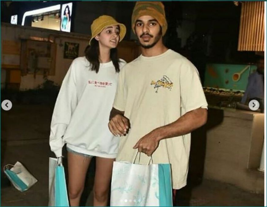 Ishan Khattar and Ananya Pandey spotted outside Food Mall