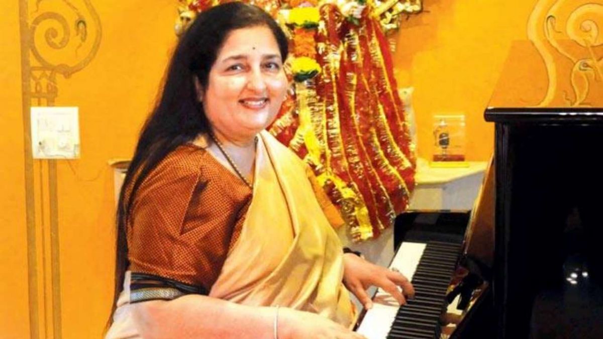 45-year-old woman told Anuradha Paudwal as her mother, demanding Rs 50 crore