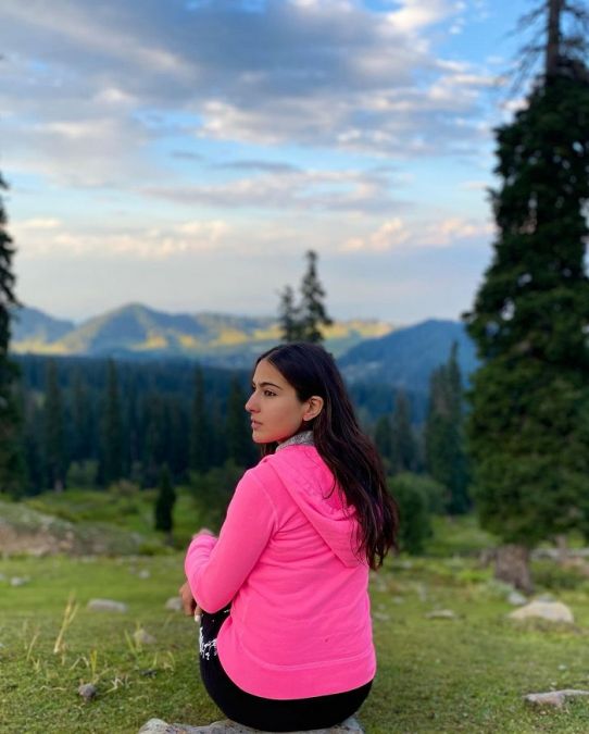 Actress Sara Ali Khan shares throwback photos from her vacation