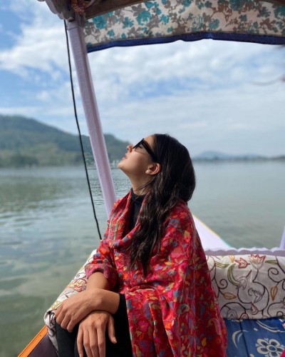 Actress Sara Ali Khan shares throwback photos from her vacation