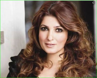 Twinkle Khanna's 2015 Note Will Send Chills Down Your Spine, check out it here