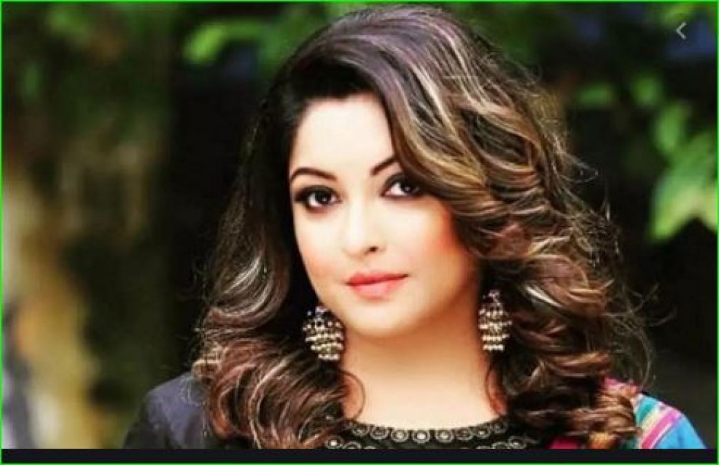 Tanushree Dutta Compares This Actor to Asaram Bapu, Says It is Very Easy to Fool People