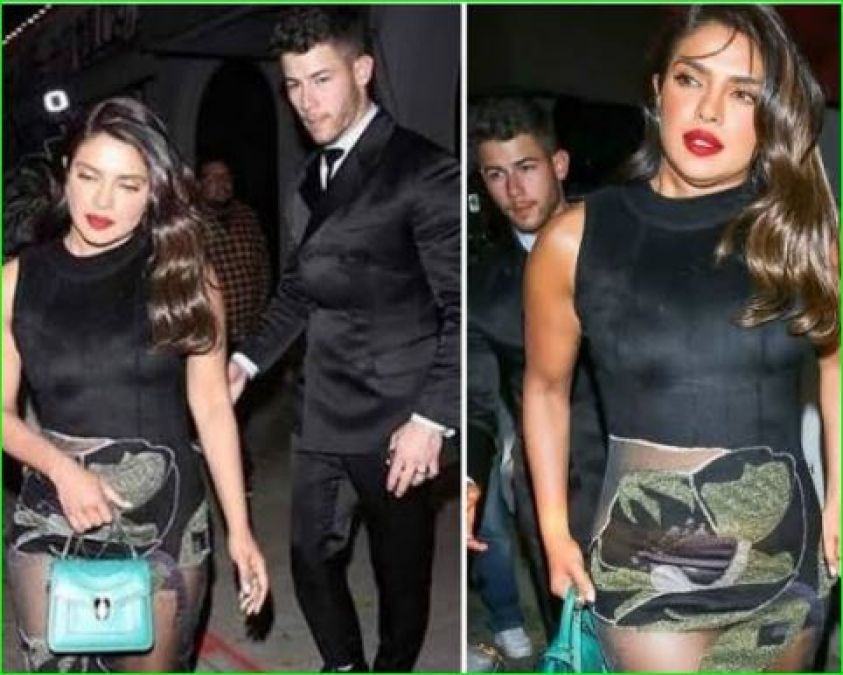 Priyanka's bag saved her from the Oops moment, you will be shocked to hear the price of bag