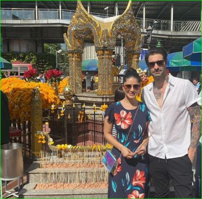 Sunny Leone reached the temple in Thailand with husband