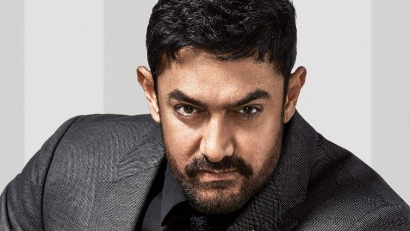 आमिर ने दिया 'कालाकाण्डी' का रिव्यु
