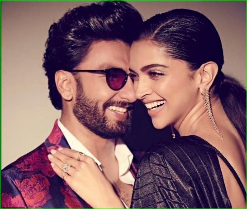 Ranveer Singh looks stylish in 50 thousand glasses, you will be shocked to know price of jacket