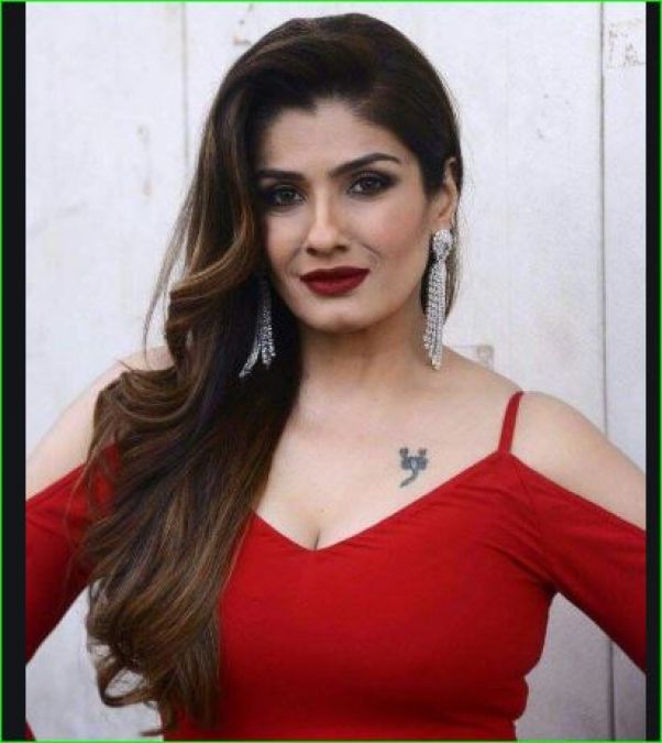 Fan wrote 'Raveena is my God' on his body, actress gave this reaction