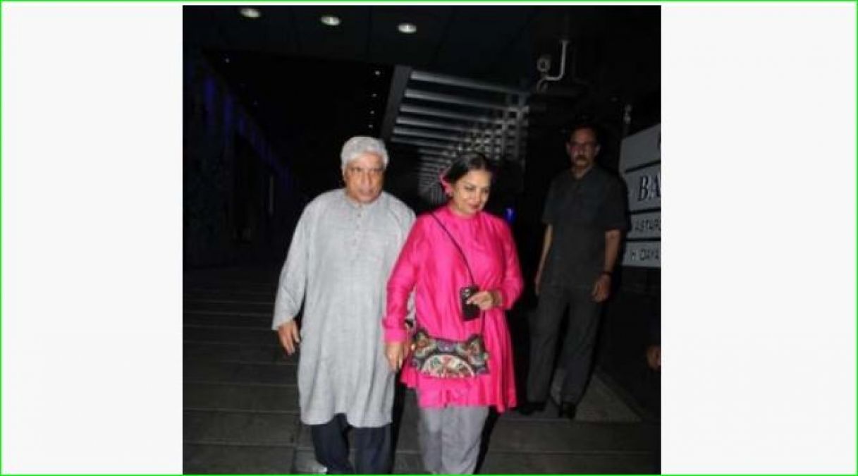 Farhan arrives for dinner with family and girlfriend