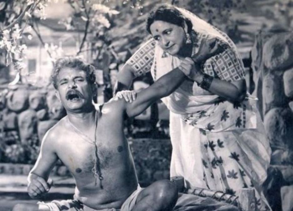 Leela got only 500 rupees for first film, became mother of 2 children at age 17