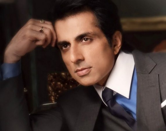 Sonu Sood's other skill came to fore, shares video on Twitter