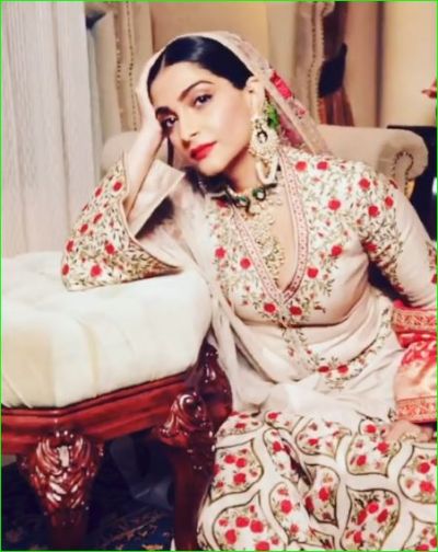 Sonam appears in Mughal-e-Azam's look, is this her next role?