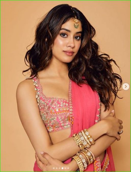 Janhvi Kapoor keeping her passion for dance alive, watch video here
