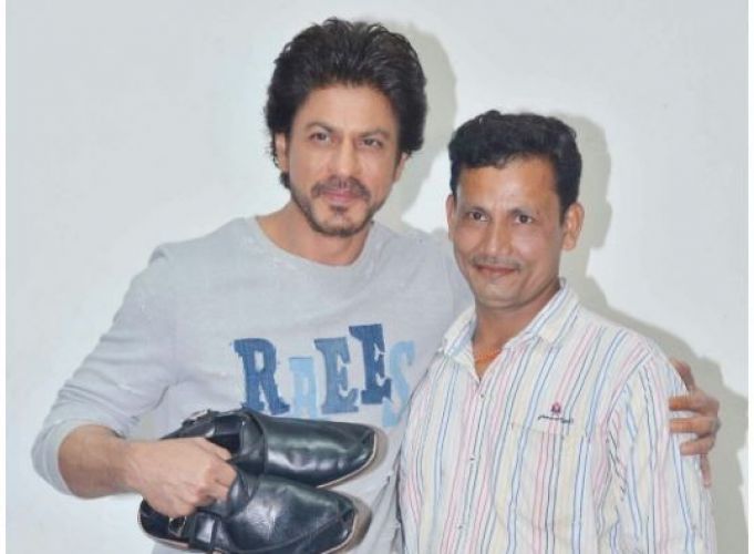 जब जूते बनाने वाले से मिले शाहरुख खान