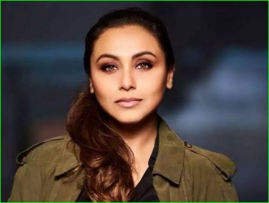 Rani Mukerji gets trolled for shimmery look, trollers says, 'Lady Bappi Lahiri'