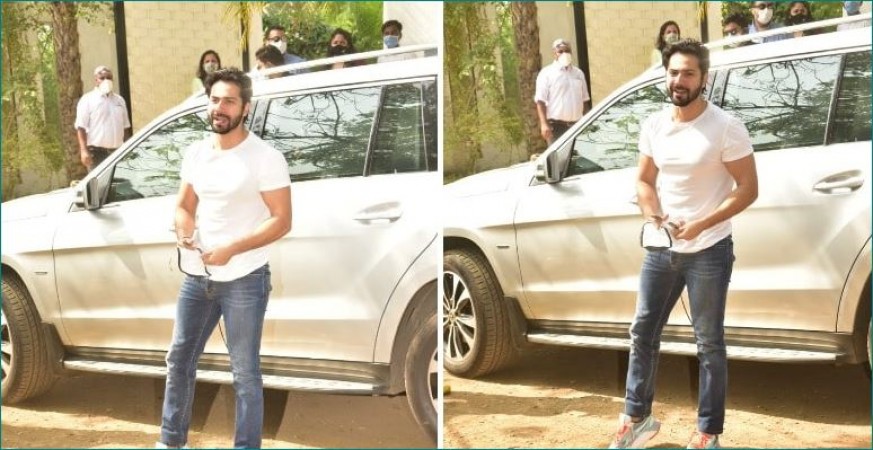 Varun Dhawan spotted before wedding, Checkout pics