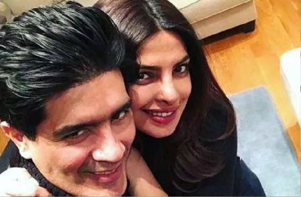 Priyanka Chopra ignores Manish Malhotra in a public meeting, video goes viral on social media