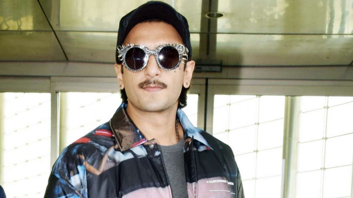 Ranveer Singh arrives in Gujarat for shooting of film, seen riding on a scooter