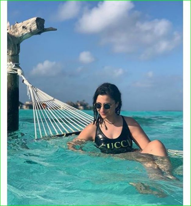 Parineeti Chopra is enjoying her vacation, see pictures here