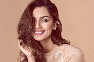 Manushi Chillar's pictures from the film 'Prithviraj' surfaced