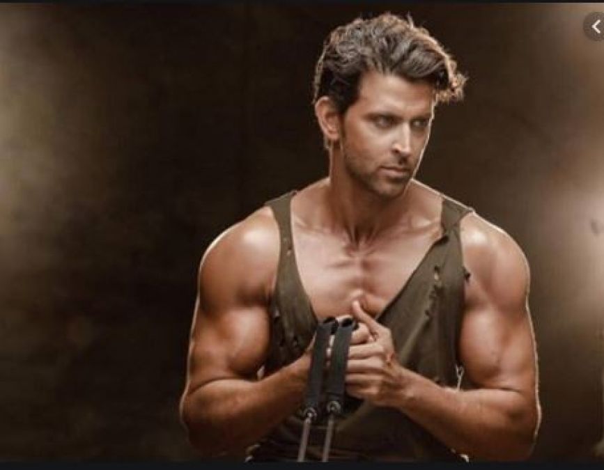 Hrithik Roshan wants to play 'Dabangg' or 'Singham', urging film directors