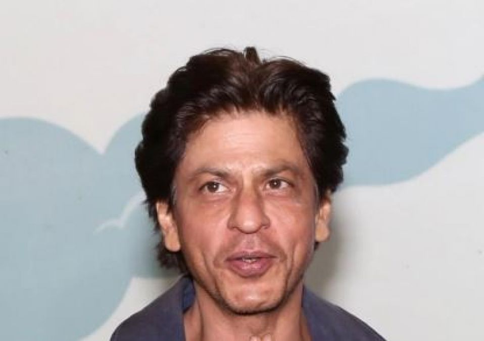 Abhishek's dangerous look can be seen in Shahrukh Khan's film
