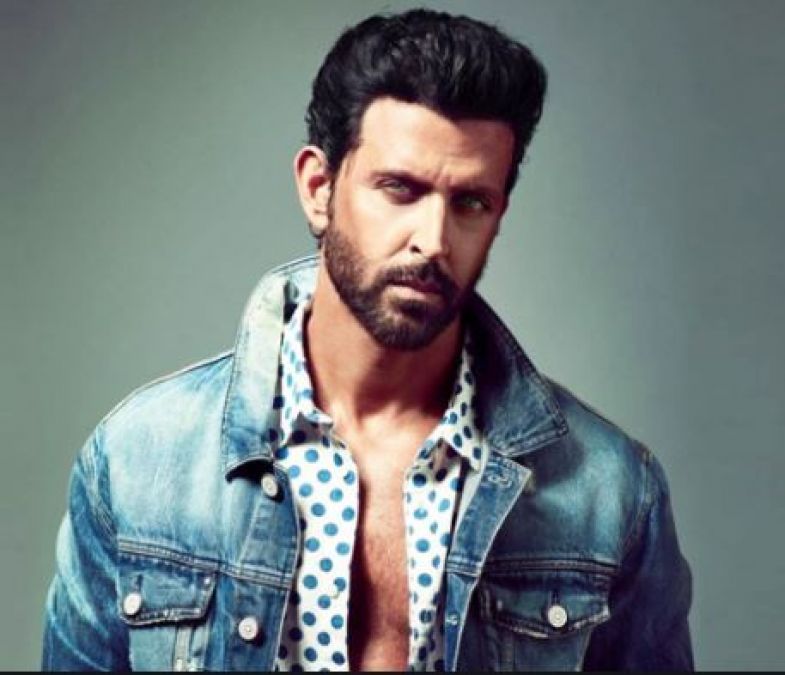 Hrithik Roshan wants to play 'Dabangg' or 'Singham', urging film directors