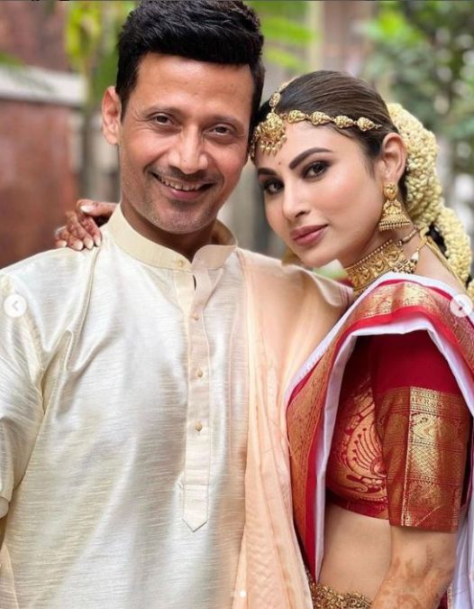 Video: शादी के बंधन में बंधीं मौनी रॉय, साउथ इंडियन दुल्हन बनकर पहना मंगलसूत्र