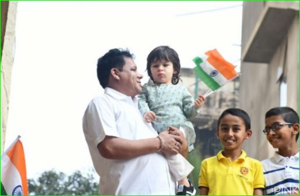 Taimur looks happy with tricolor in his hand on Republic Day