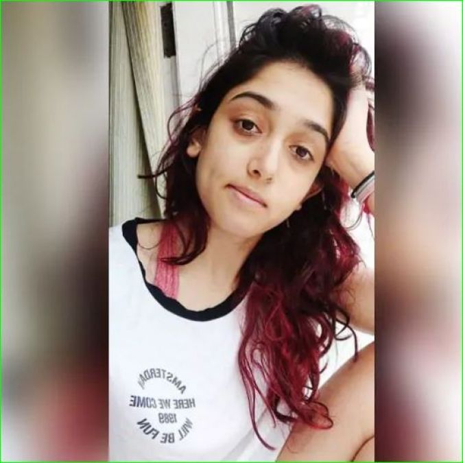 Aamir Khan's daughter Ira once again spread her hotness, makes everyone drunk