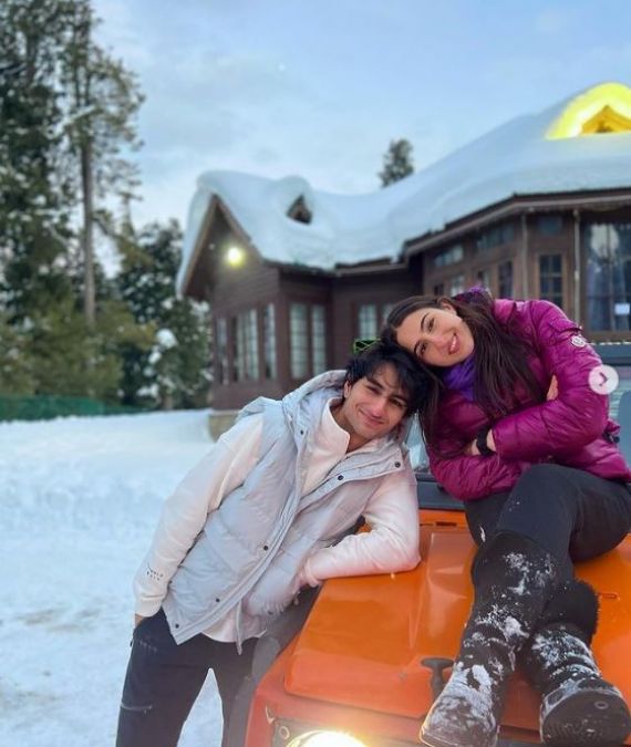 Sara Ali Khan is enjoying vacation with her brother