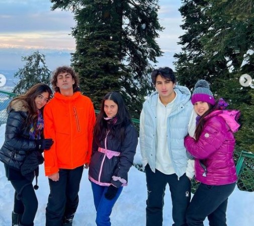Sara Ali Khan is enjoying vacation with her brother