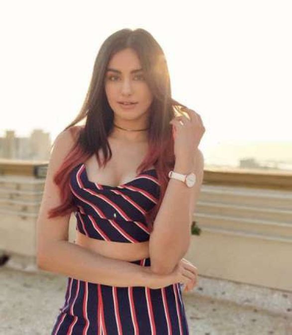 Adah Sharma seen talking to monkeys in Rishikesh, video goes viral