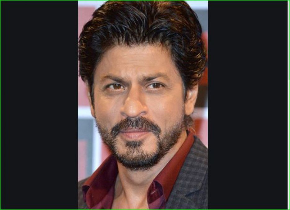 Shahrukh abused in the office of the magazine, police arrested him from the set