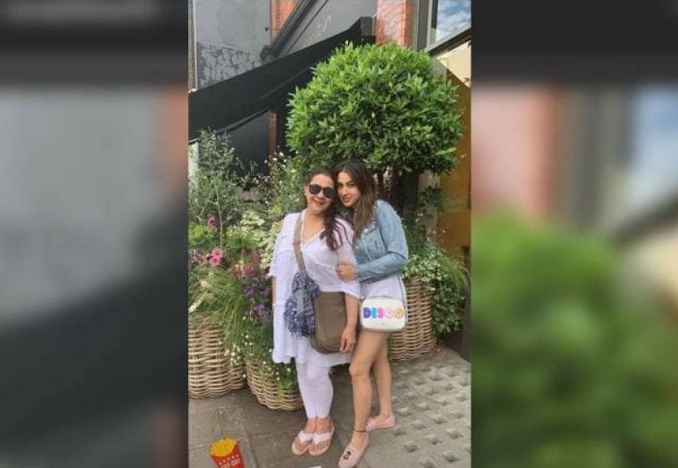 After finishing the shooting in Shimla, This actress enjoys with her mother!