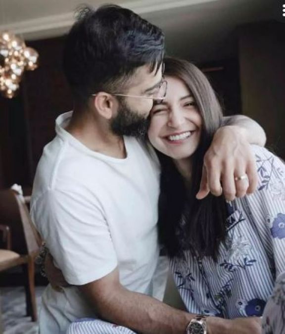 Virat-Anushka's funny photo goes viral, cricketer seen in different style