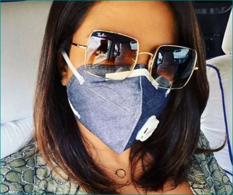 Bollywood Celebs seen in trendy and fancy masks