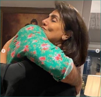 Neetu Kapoor shares birthday pictures, hugs her son