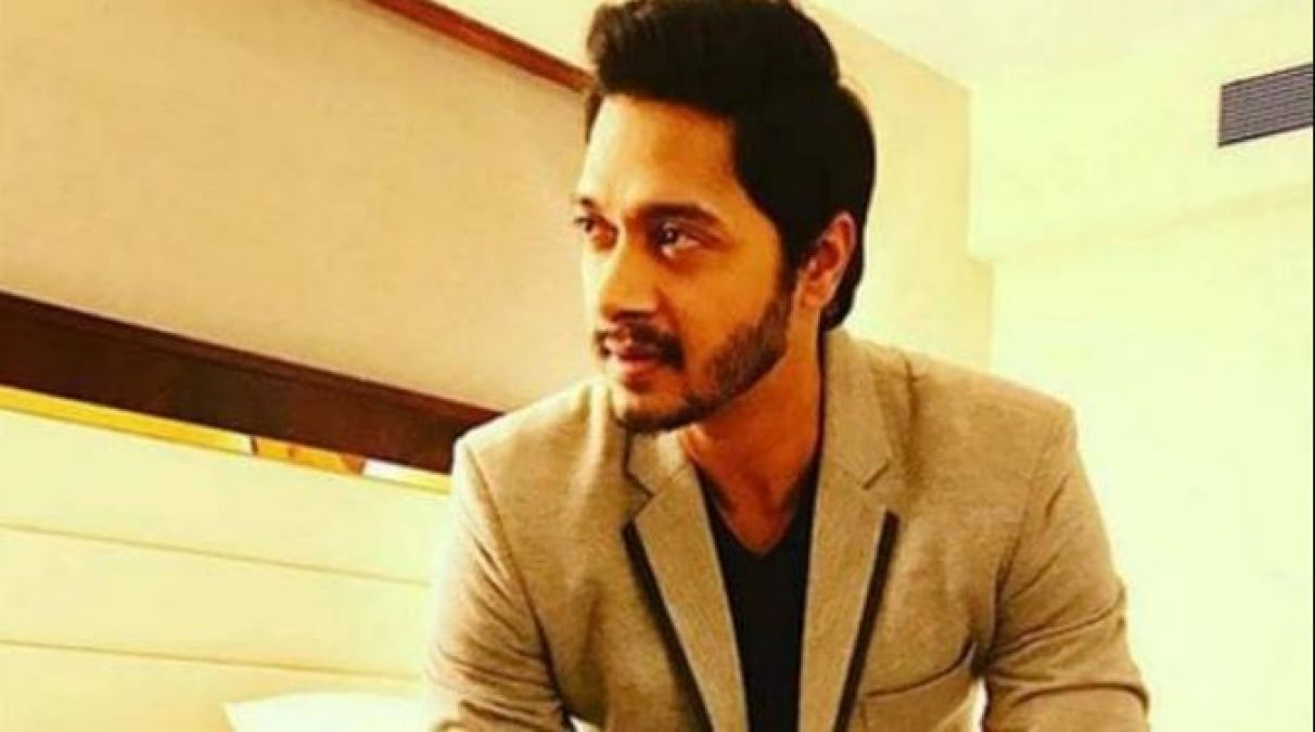 Bollywood actor Shreyas Talpade says, 'Friends have stabbed me from the back'
