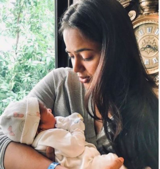 Samira Reddy shares her daughter's first glimpse; amazing!