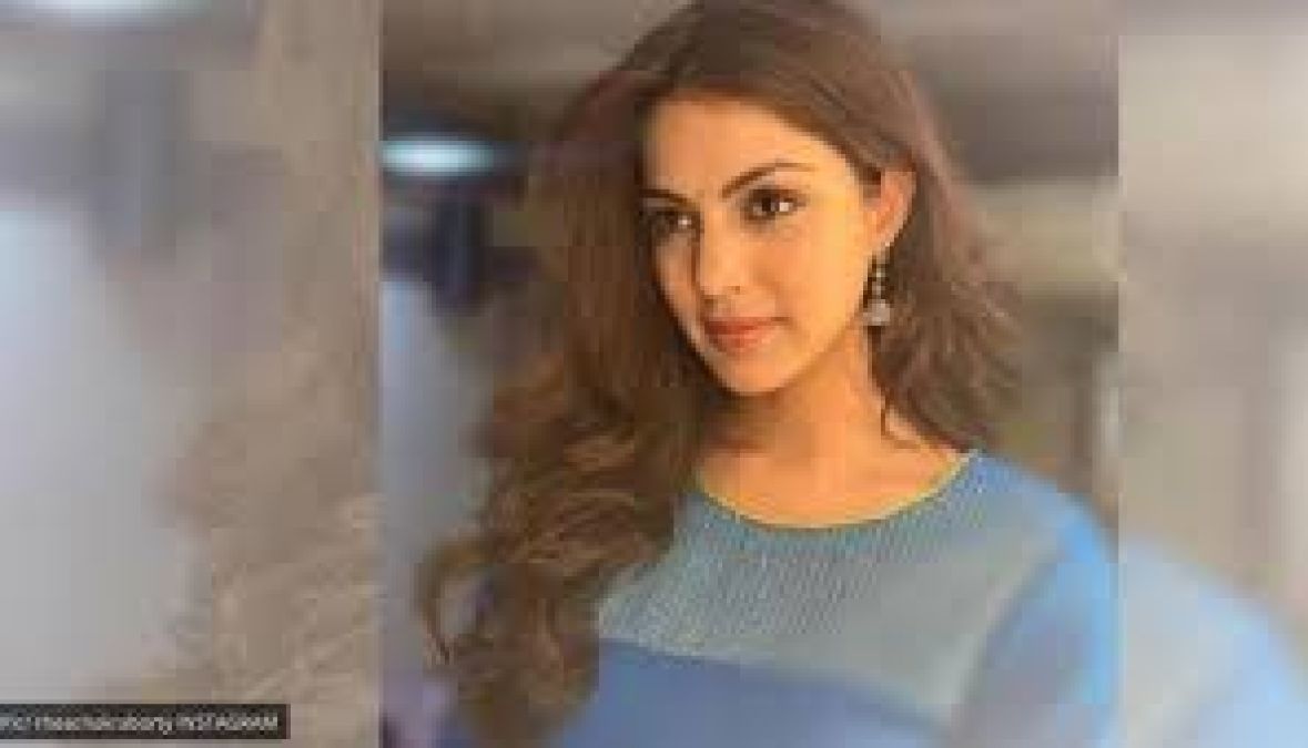 Rhea Chakraborty getting rape and death threats on Instagram