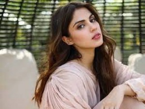 Rhea Chakraborty used to take money from Sushant for makeup and family expenses